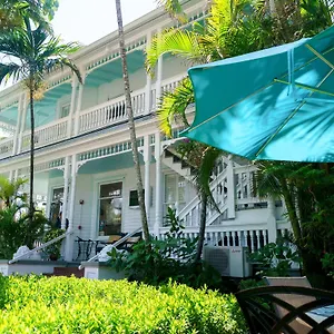 Couette-café Southernmost Point & Garden Bar