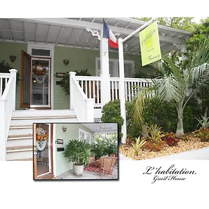 Couette-café L'habitation Guesthouse- Adult Exclusive